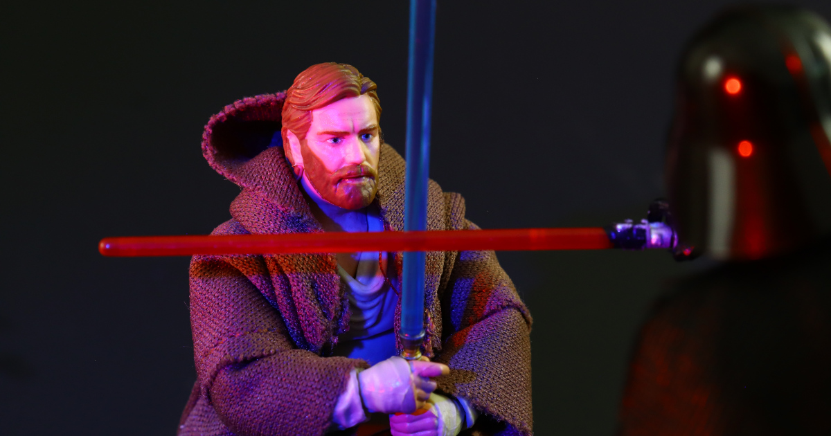 REVIEW AND PHOTO GALLERY: Star Wars Vintage Collection VC245 - Obi