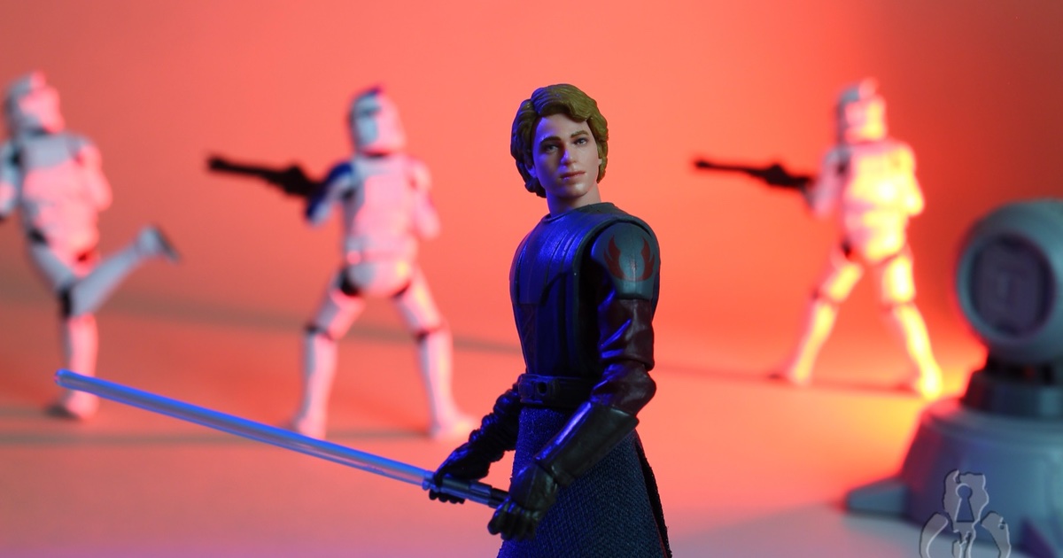 REVIEW AND PHOTO GALLERY: Star Wars Vintage Collection VC347