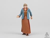 Star Wars Power of the Force (Phase 3) Aunt Beru with SERVICE DROID