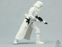 https://www.banthaskull.com/images/news/24_snowtrooper_commander_04.jpg