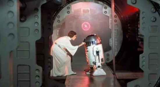 Princess Leia give R2-D2 the Death Star plans